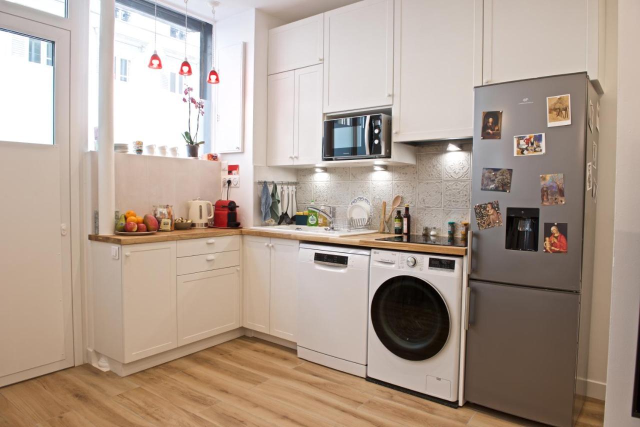 Charming Parisian Apartment With Air Conditioning - Climatisation & 2 Bedrooms - Batignolles Paris Exteriör bild